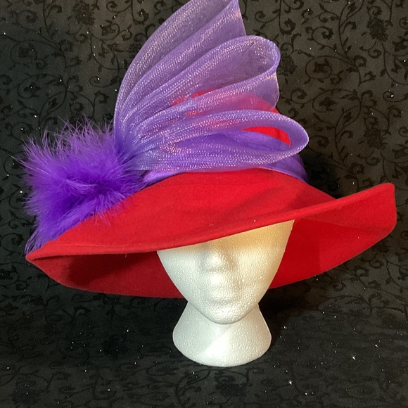 Elegant Red and Purple Women's Hat - Picture 1 of 4